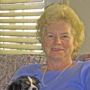 Meet your Posher, Hilary